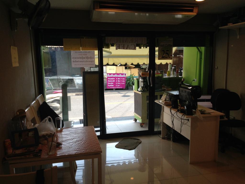 Ipremium Sukhumvit 81 Hotel Bangkok Buitenkant foto